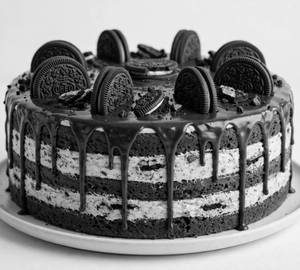 Classic Oreo Cake [500 Grams]