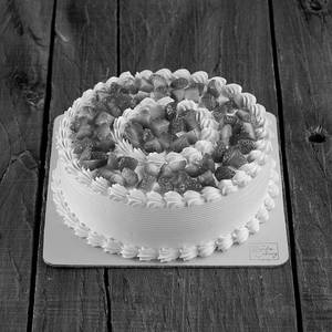 Strawberry Cream Cake