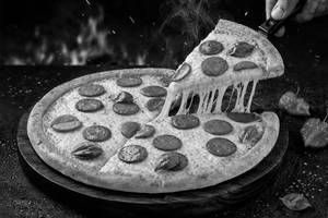 Hell Fire Chicken Pepperoni Regular Pizza