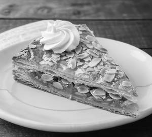 French Honey Almond Pastry [120 Grams]