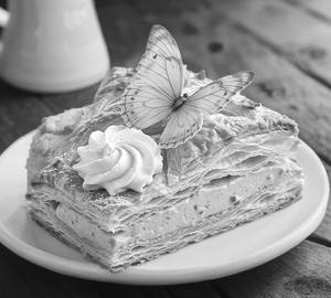 Swedish Sexy Butterfly Pastry [120 Grams]