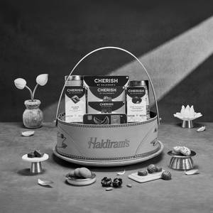 Cherish With Love Chocolate Gift Hamper