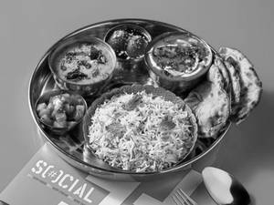 Toofani Paneer And Dal Tadka Mealbox