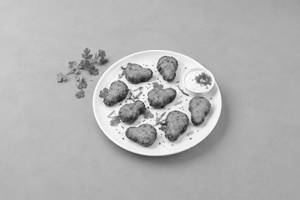 Chicken Nuggets (8 Pcs)