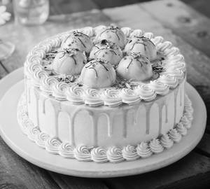 Florence Ras Malai Cream Cake [1000 Grams]
