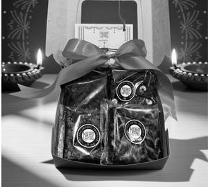 Eggless Brownie Box Hamper