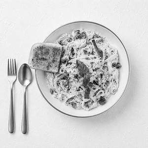 Fettuccine Alfredo With Mushroom & Truffle Oil