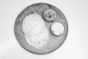 Iddyappam Kurma & Coconut Milk (2nos)