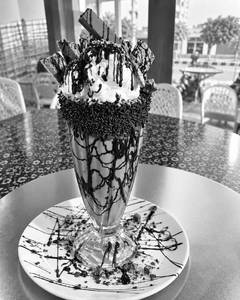 Kitkat Freakshake