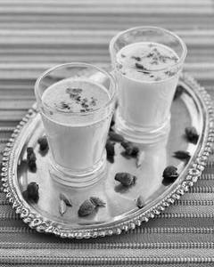 Badam Thandai