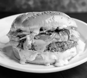 Molten Chizza Burger (4 Types Of Cheese)