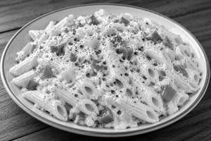 White Sauce Pasta [1 Plate]