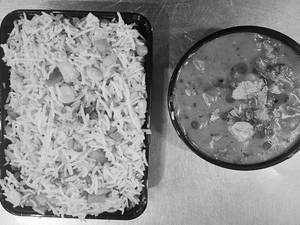 Veg Fried Rice With Red Thaai Curry