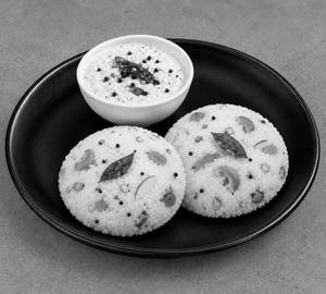 Rava Idli [2 Pieces] with Chutney
