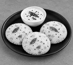 Veg Rava Idli [3 Pieces]