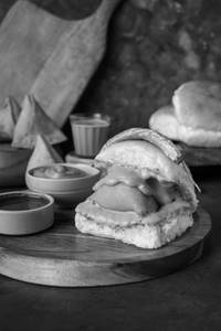 Mayonnaise Samosa Pav