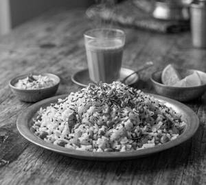 Kanda Poha With 1 Tea