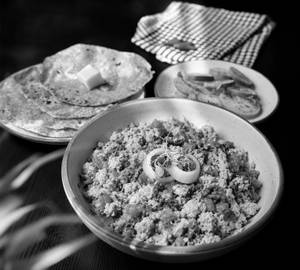 Roti With Egg Bhurji