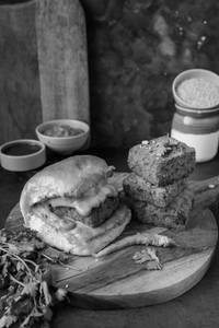 Tandoori Kothimbir Vadi Pav