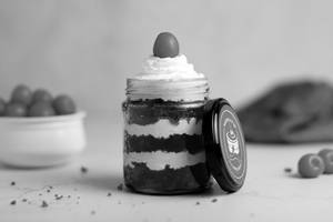 Black Forest Jar Cake