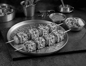 Stuffed Paneer Tikka