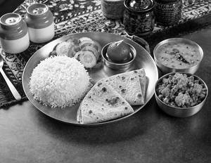 Mix Veg Roti And Rice Meal