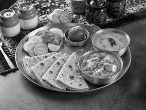 Paneer Butter Masala Roti Meal
