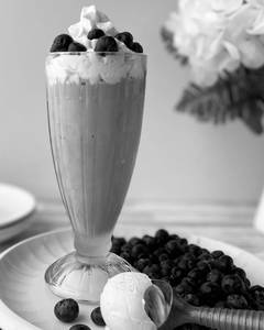 Blueberry milkshake