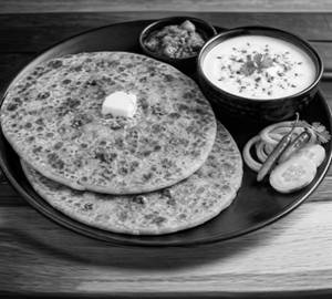 ALOO MATAR PARATHA ( 2 PIECE  )