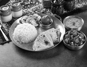 Chilli Chicken Roti And Rice Meal