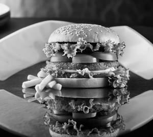 Veh burger + french fries + cold drink 200ml