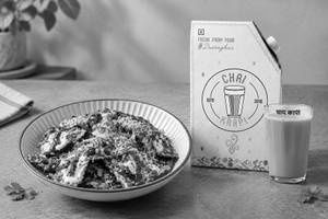 Kadak Chai (250 Ml) With Banarasi Palak Patta Chaat