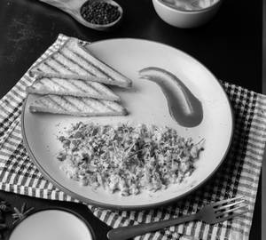 Scrambled Eggs & Bread