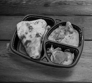 2 Rumali Roti With Chicken Korma