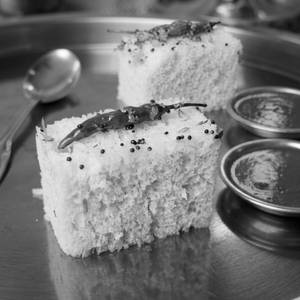 Dhokla 2 Pcs