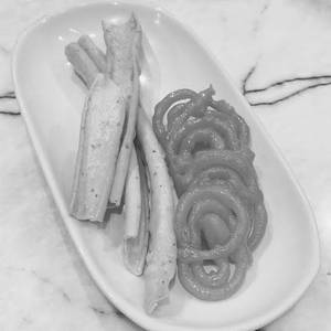 100 Gm Fafda + 50 Gm Jalebi