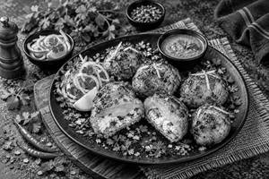 Achari Paneer Tandoori Momos