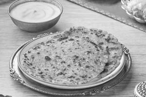 Sabudana Paratha (2 pcs) with Dahi