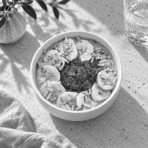 Raspberry & Coconut Smoothie Bowl
