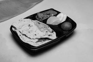 Butter Chicken Boneless Roti/naan Combo