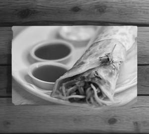 Veg Noodles Roll