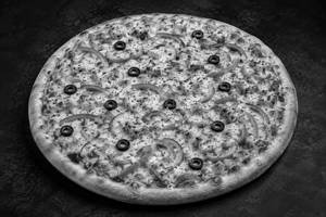 Chef's special pizza 