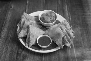 Chicken Moglai Paratha