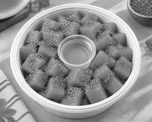 Watermelon N Chia Fruit Bowl (184 Kcal | Protein 4.4 G | Carbs 38.4 G)