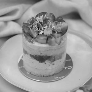 Strawberry Mini Cakes (150gms)