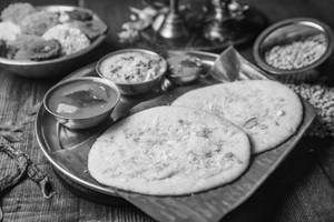 Classic Onion Uttapam