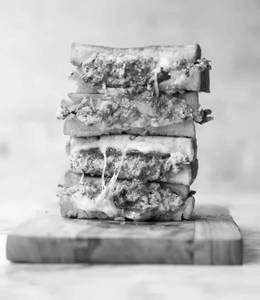 Pesto Cottage Cheese Sandwich
