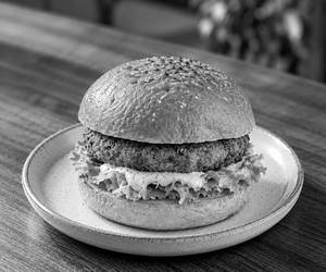 Spicy Paneer Burger