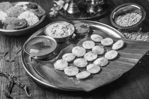Spiced Podi Idli