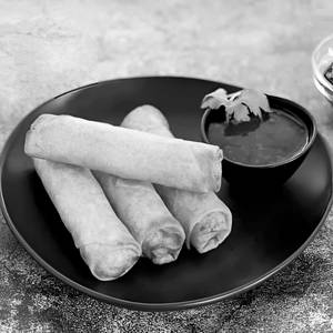 Veg Spring Roll (4 Pcs)